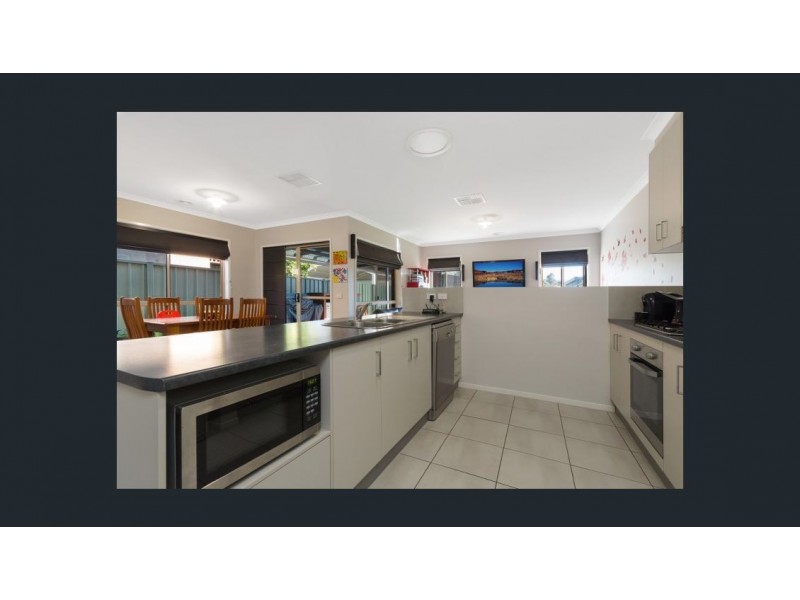 19 KELLIHER AVENUE, Wodonga VIC 3690