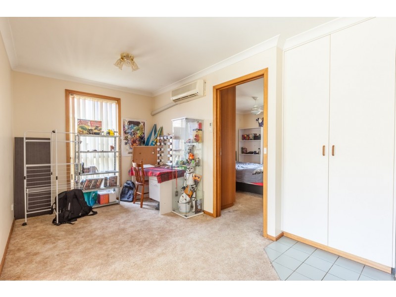 4/588 Webb Street, Lavington NSW 2641