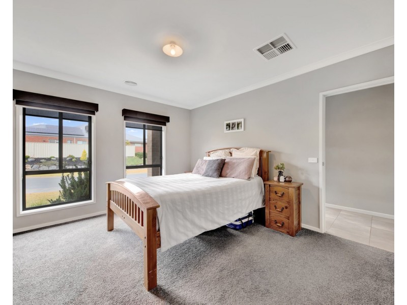 7 Kite Place, Leneva VIC 3691