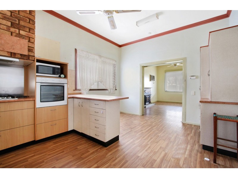 45 Howlong Road, Rutherglen VIC 3685