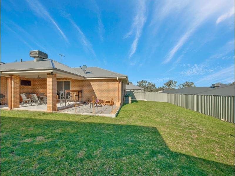 175 Ava Avenue, Thurgoona NSW 2640