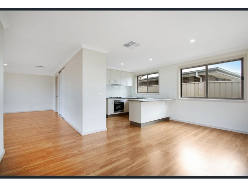 31 MURRAY WAY, West Wodonga VIC 3690
