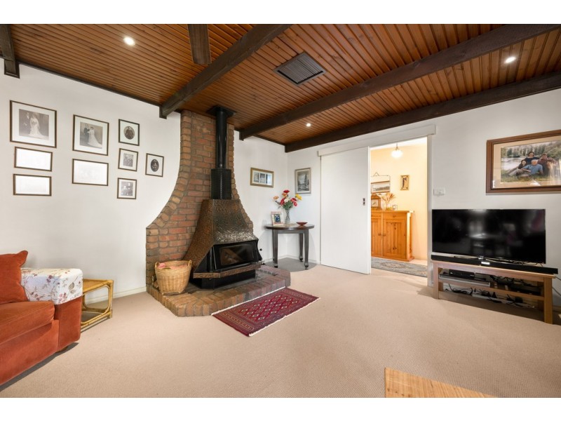 423 Parkview Crescent, Lavington NSW 2641