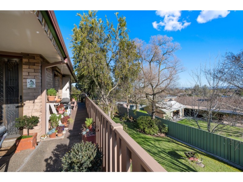423 Parkview Crescent, Lavington NSW 2641