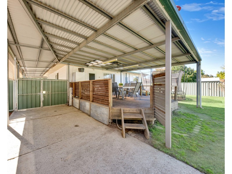 529 McDonald Road, Lavington NSW 2641