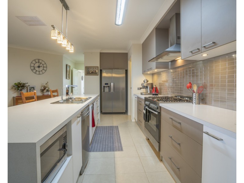 41 Clarendon Avenue, Wodonga VIC 3690