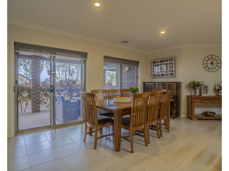 41 Clarendon Avenue, Wodonga VIC 3690