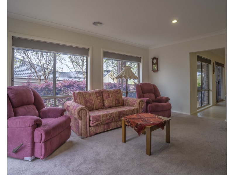 41 Clarendon Avenue, Wodonga VIC 3690