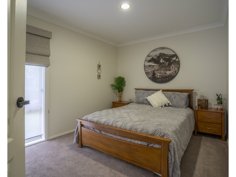 41 Clarendon Avenue, Wodonga VIC 3690