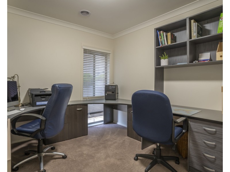 41 Clarendon Avenue, Wodonga VIC 3690