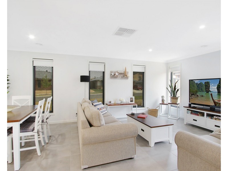 34 Charlton Road, Killara VIC 3691