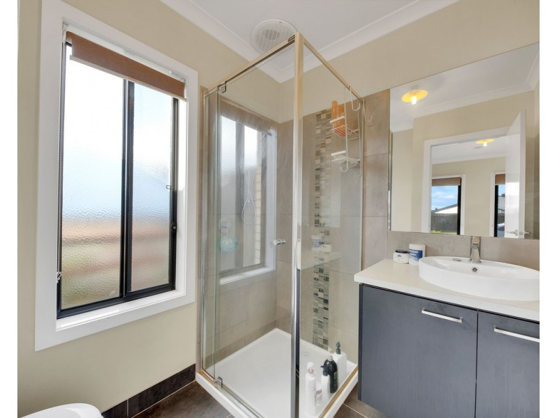 9 McAuliffe Street, Wodonga VIC 3690