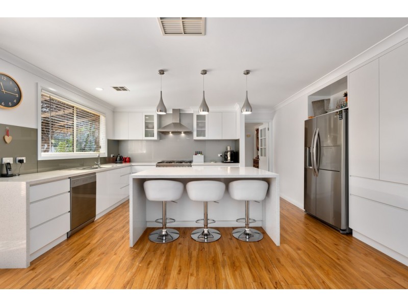 33 Condon Place, Lavington NSW 2641