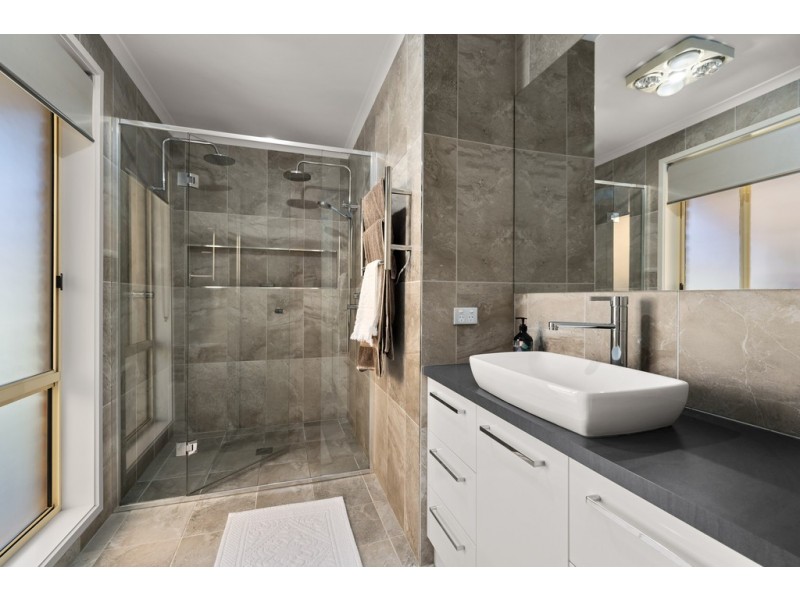 33 Condon Place, Lavington NSW 2641