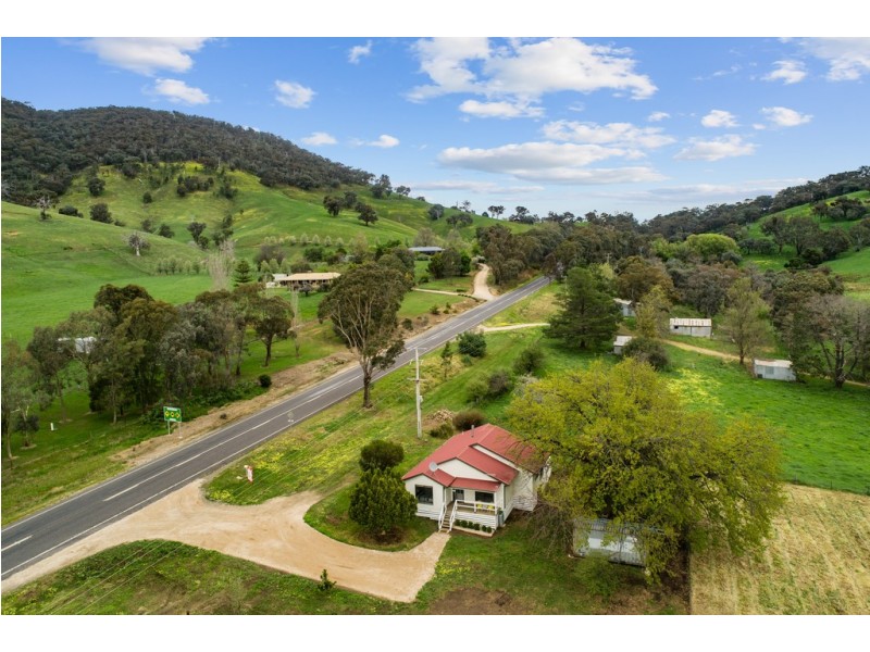2189 Beechworth-Wodonga Road, Leneva VIC 3691