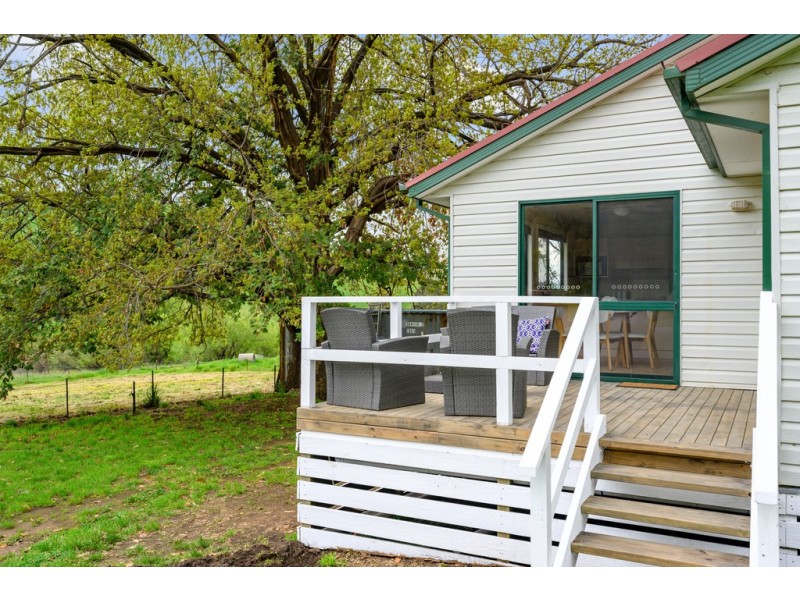 2189 Beechworth-Wodonga Road, Leneva VIC 3691