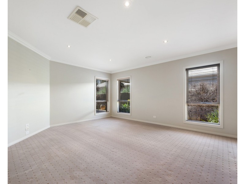 30 Golflinks Avenue, Wodonga VIC 3690