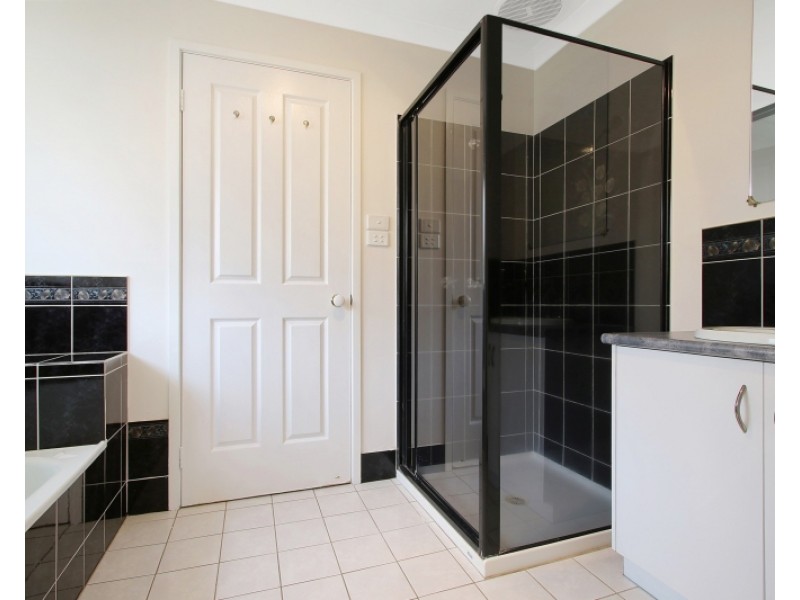 13 WHITEHEAD COURT, Barnawartha VIC 3688