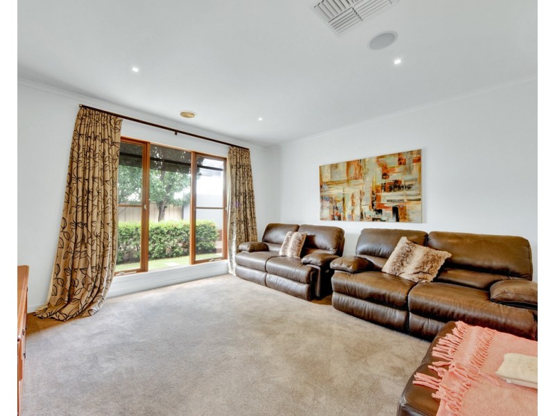 14 Victoria Cross Parade, Wodonga VIC 3690