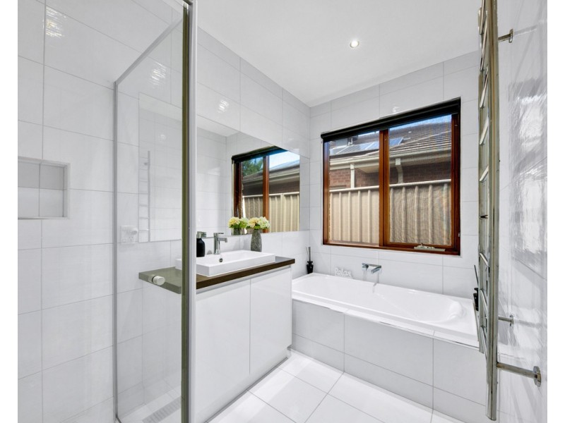 14 Victoria Cross Parade, Wodonga VIC 3690