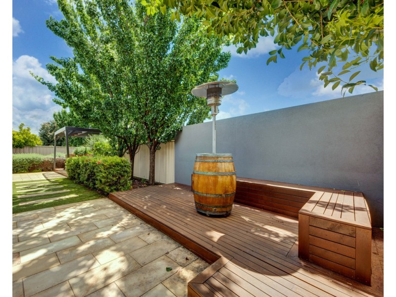 14 Victoria Cross Parade, Wodonga VIC 3690