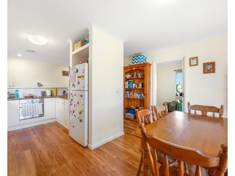 127 Easterby Court, Howlong NSW 2643