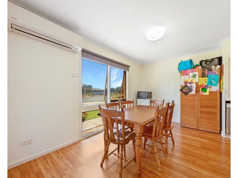 127 Easterby Court, Howlong NSW 2643