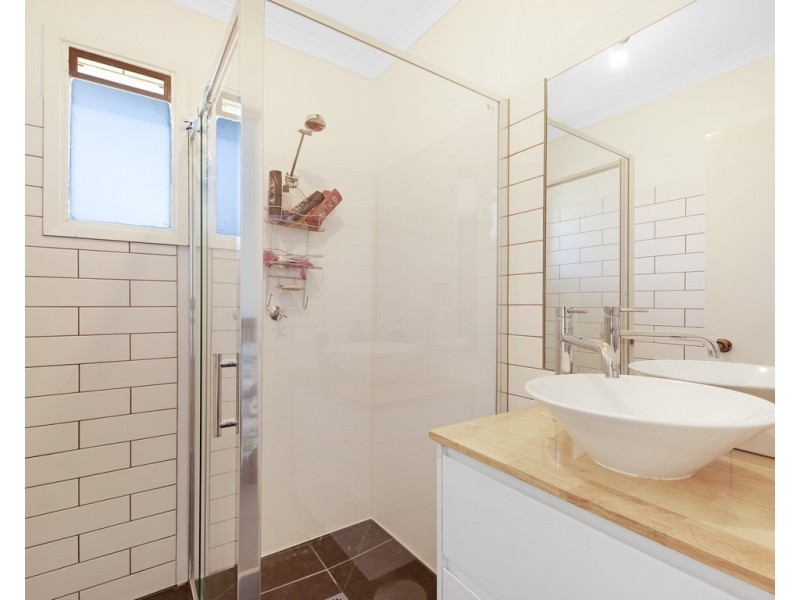 127 Easterby Court, Howlong NSW 2643