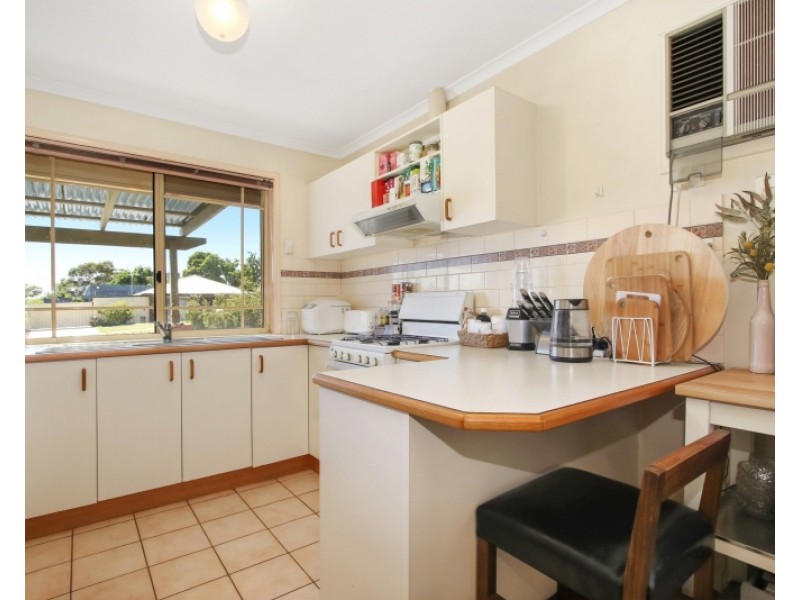 2/93 Mayfair Drive, West Wodonga VIC 3690