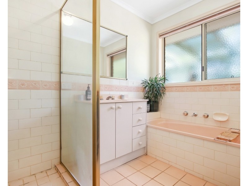 2/93 Mayfair Drive, West Wodonga VIC 3690