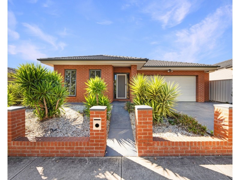 37 Victoria Cross Parade, Wodonga VIC 3690