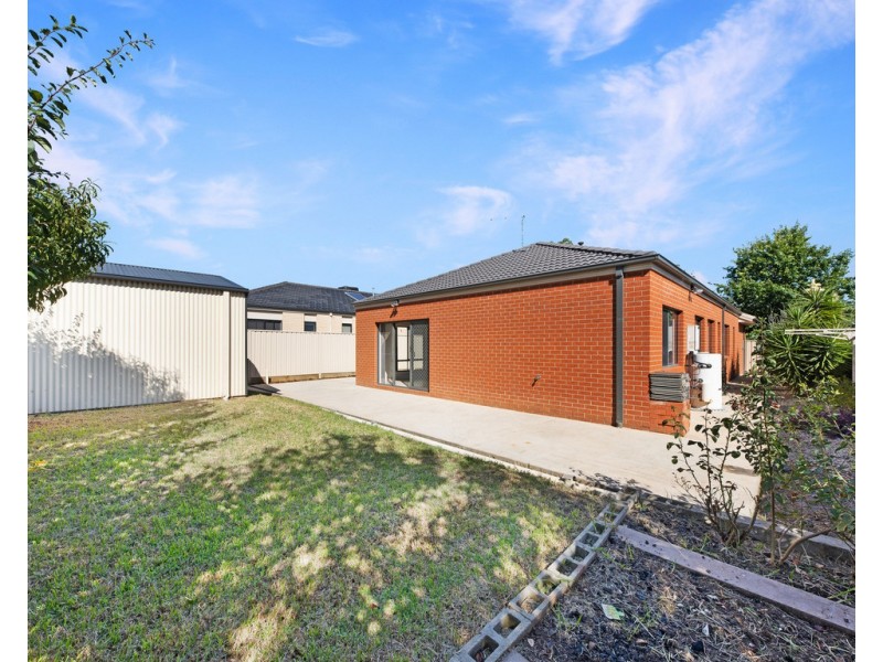 37 Victoria Cross Parade, Wodonga VIC 3690