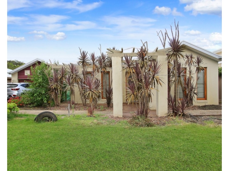 94 YARRALUMLA DRIVE, Wodonga VIC 3690
