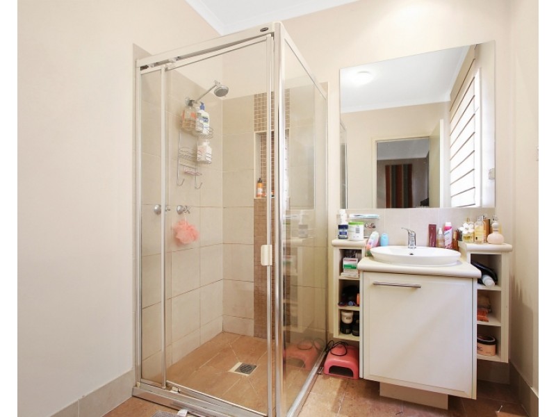 94 YARRALUMLA DRIVE, Wodonga VIC 3690