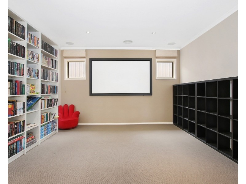 94 YARRALUMLA DRIVE, Wodonga VIC 3690