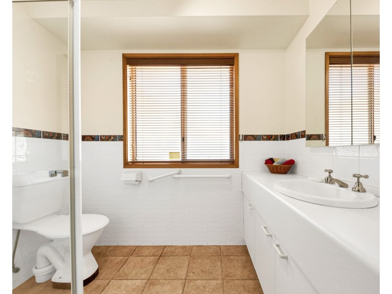 4 Brewer Drive, Wodonga VIC 3690