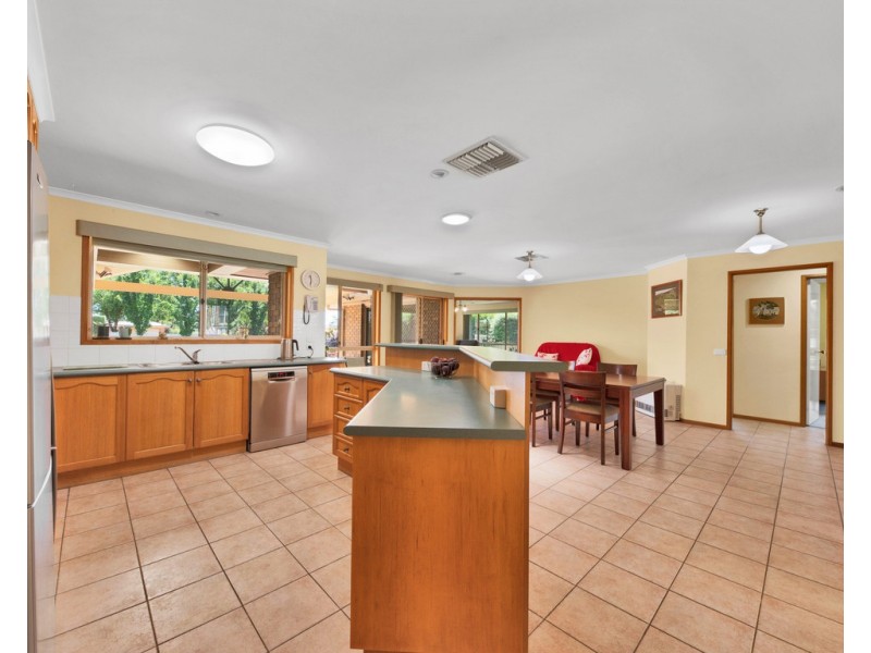 4 Brewer Drive, Wodonga VIC 3690