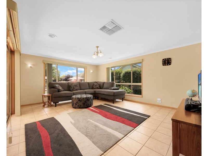 4 Brewer Drive, Wodonga VIC 3690