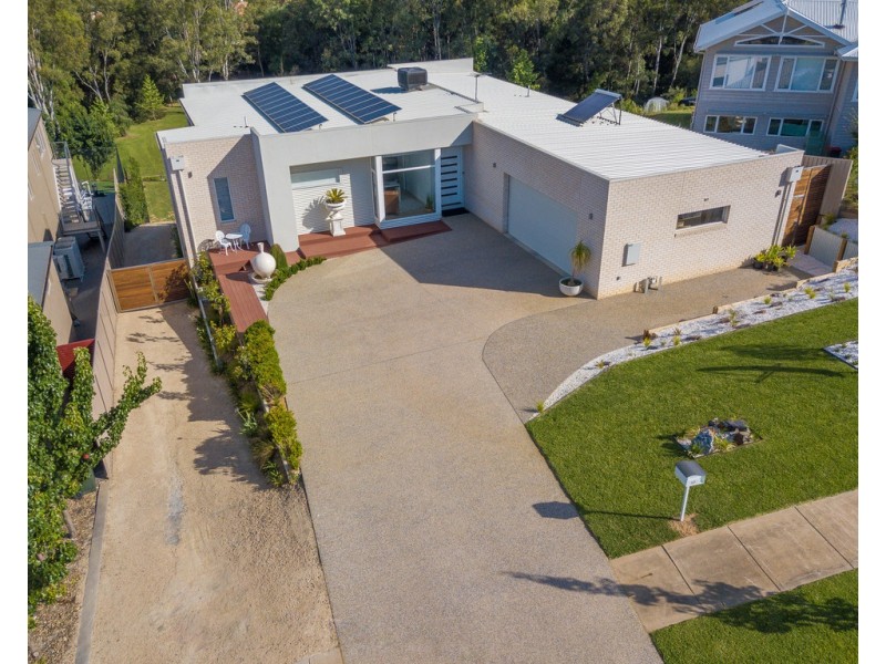 52 Clarendon Avenue, Wodonga VIC 3690