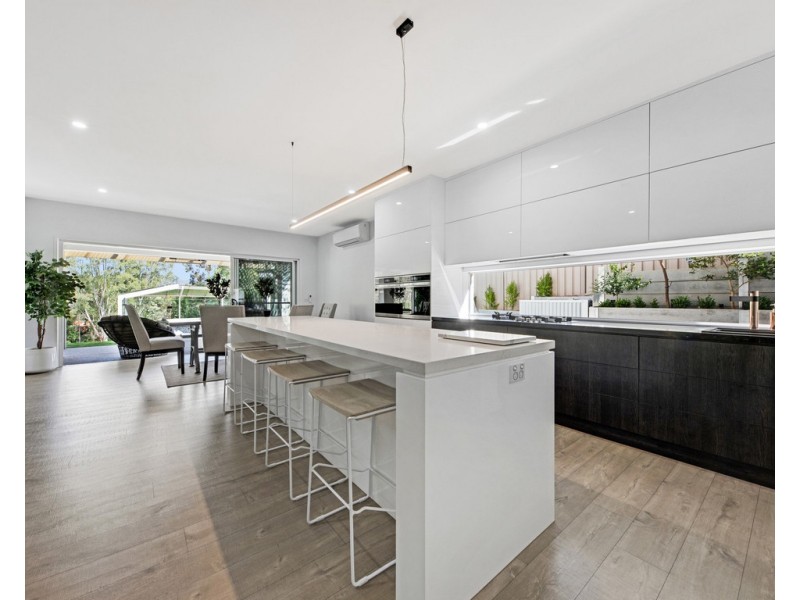 52 Clarendon Avenue, Wodonga VIC 3690