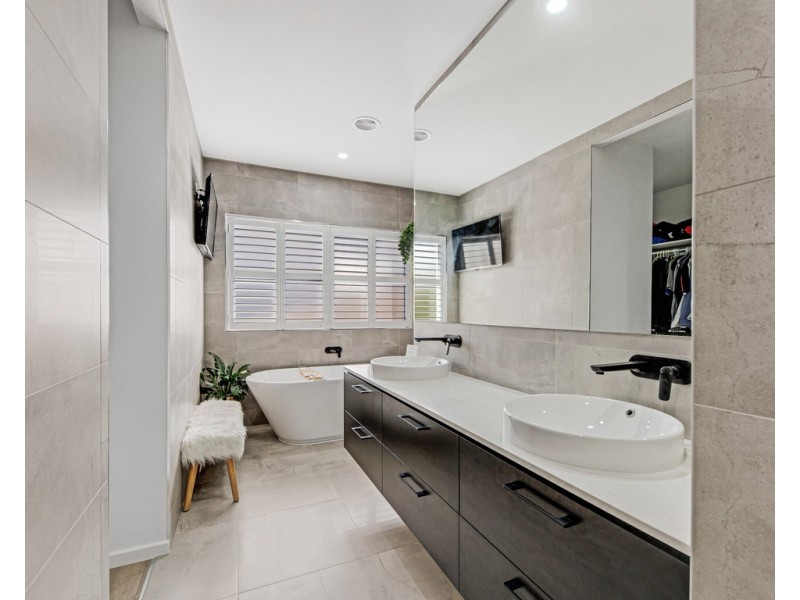 52 Clarendon Avenue, Wodonga VIC 3690