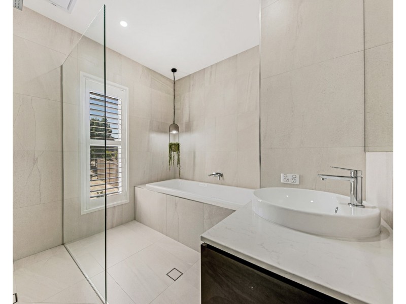 52 Clarendon Avenue, Wodonga VIC 3690