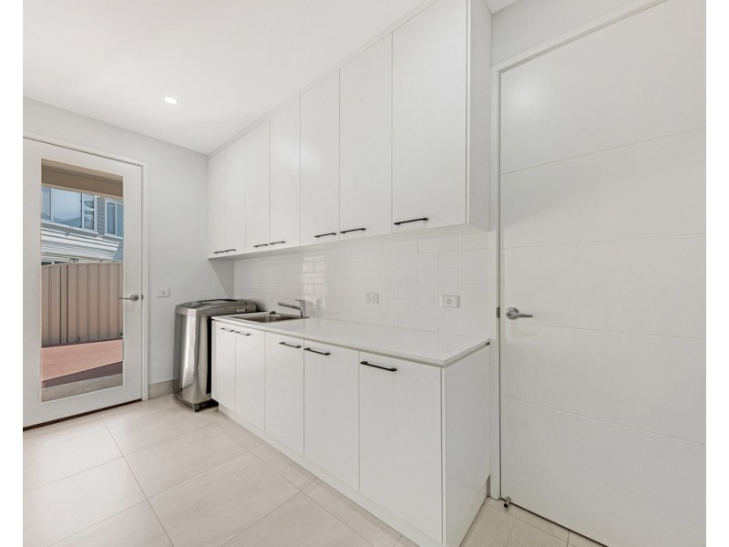 52 Clarendon Avenue, Wodonga VIC 3690