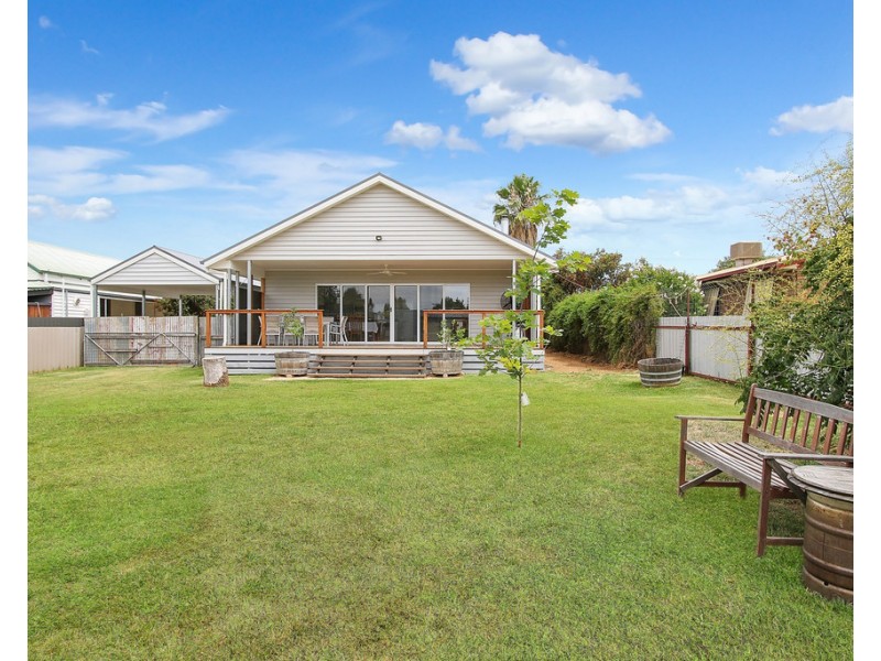 61 Ready Street, Rutherglen VIC 3685