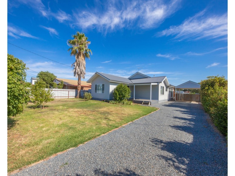 61 Ready Street, Rutherglen VIC 3685