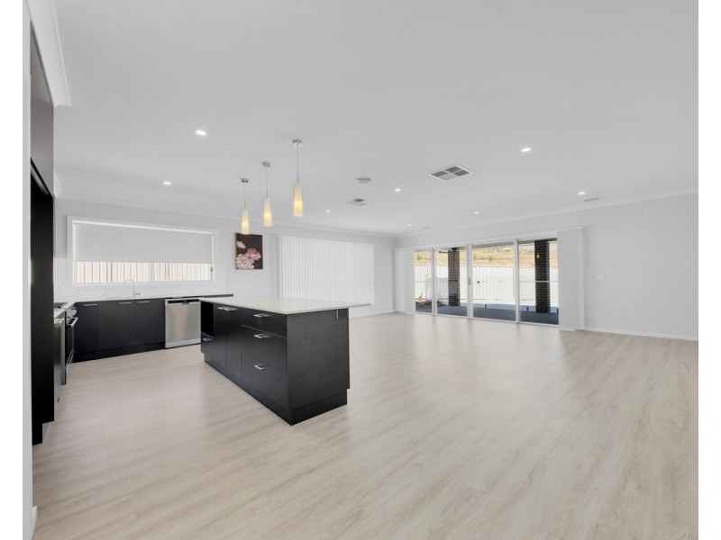 30 Jensen Crescent, Wodonga VIC 3690