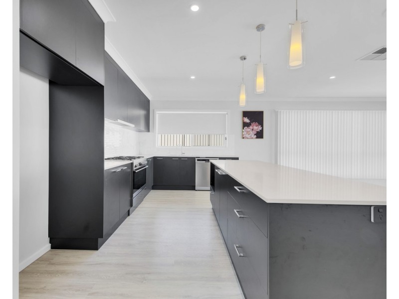 30 Jensen Crescent, Wodonga VIC 3690