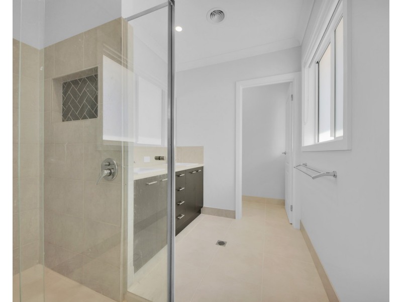 30 Jensen Crescent, Wodonga VIC 3690