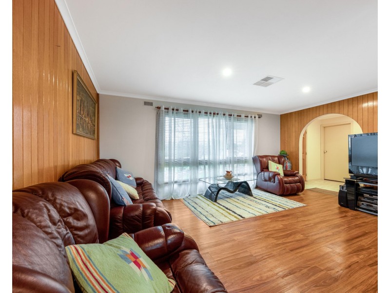 12 Robert Crescent, Wodonga VIC 3690