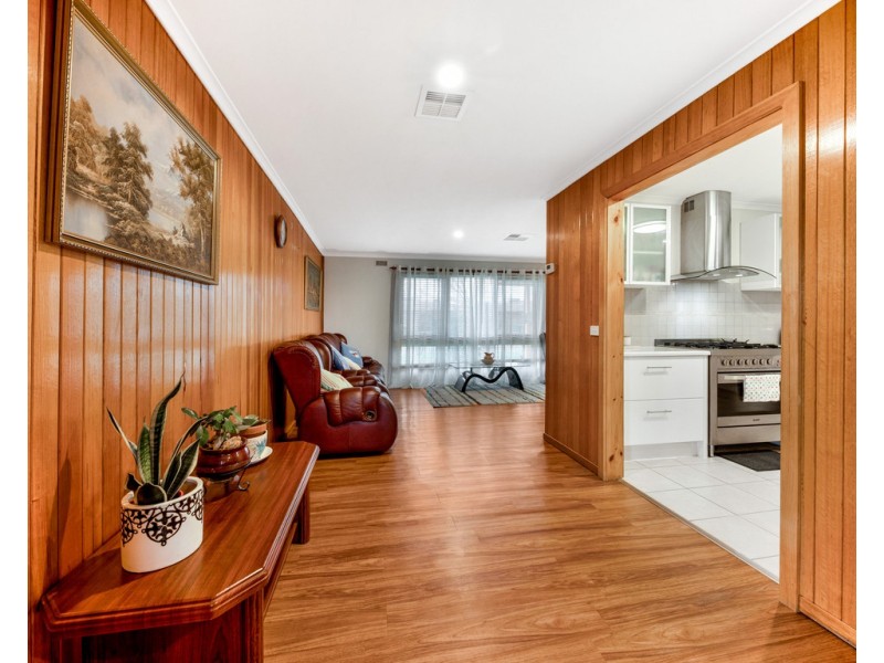 12 Robert Crescent, Wodonga VIC 3690